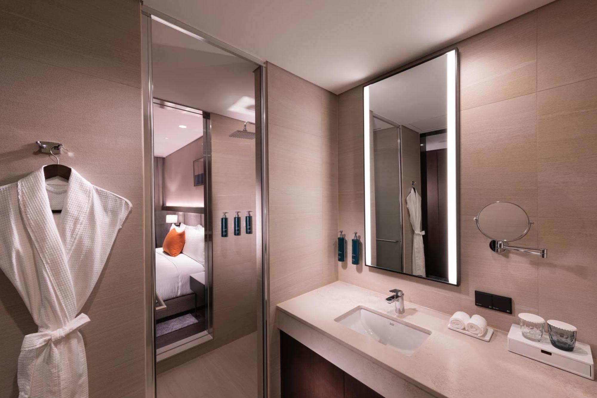 Doubletree By Hilton Seoul Pangyo Residences Seongnam Bagian luar foto